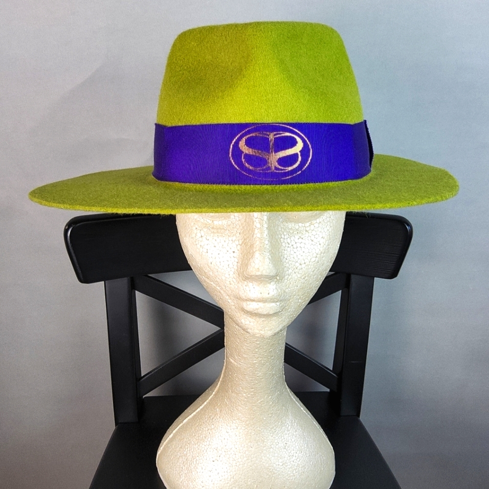 Designer SIMONE I SMITH Dark Lime Green Wool Felt Assemetric Cut Brim Fedora Hat